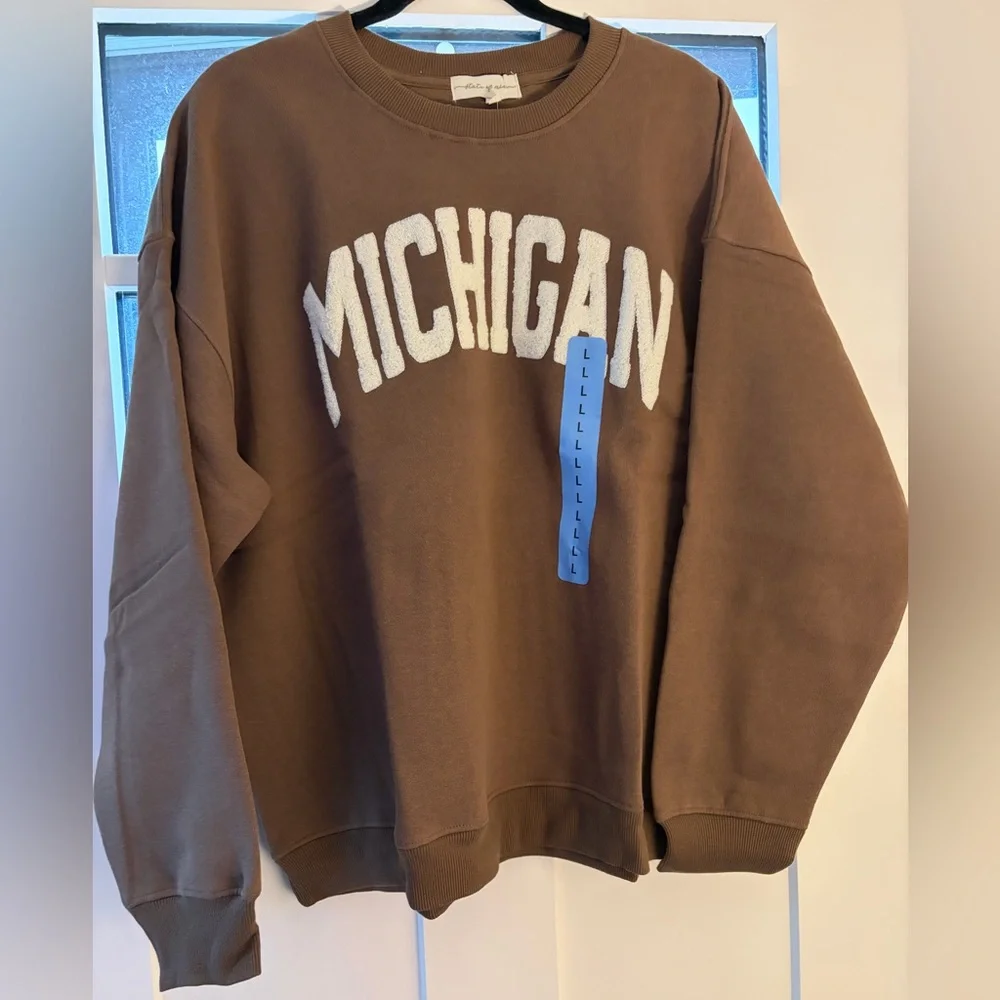 State of Mind Brown Crewneck Sweatshirt with Michigan Print - Picture 1 of 3